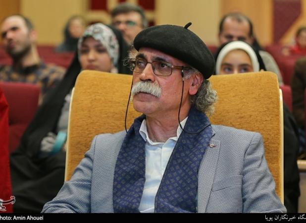 ترجمه کتابی از فرهاد حسن‌زاده به چینی