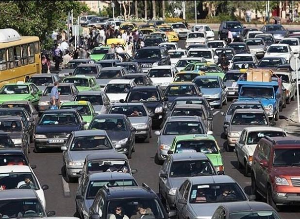 ترافیک سنگین در معابر و بزرگراه‌های اصلی پایتخت