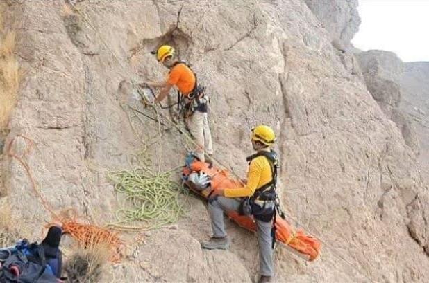 سقوط از ارتفاع جان کوهنورد گیلانغربی را گرفت