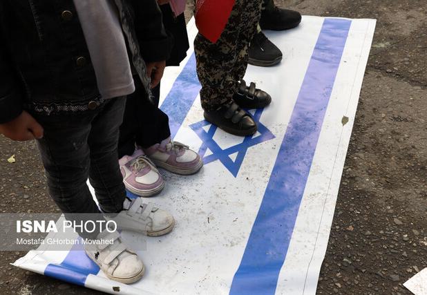 معاون سیاسی استاندار یزد: ۱۳ آبان تقویمی زنده برای تداوم بصیرت دانش‌آموزی است