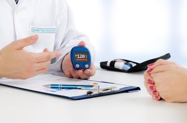 مناسب‌ترین رژیم غذایی برای افراد مبتلا به دیابت نوع ۲ کدام است؟