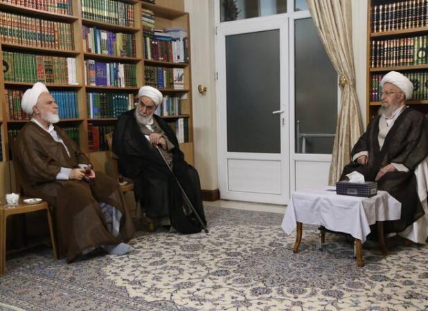 رئیس دفتر رهبر انقلاب با آیت‌الله مکارم شیرازی و نوری همدانی دیدار کرد