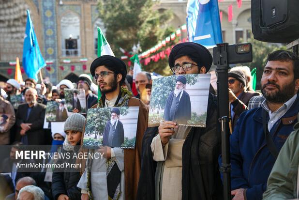 اجتماع حوزویان و اقشار مردم قم به مناسبت ۹ دی آغاز شد