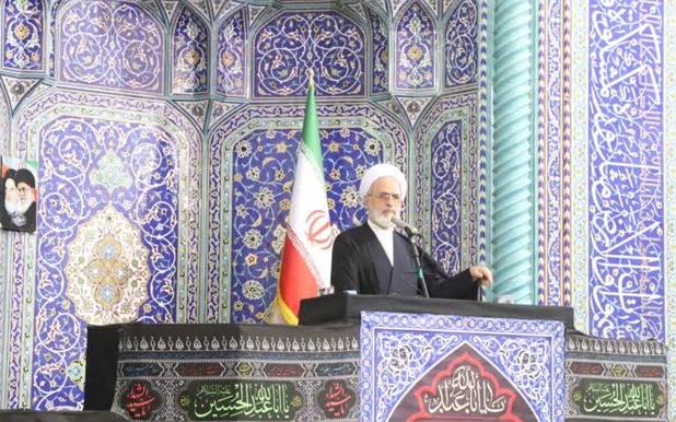 امام جمعه قم: تحقیقات و فناوری‌های پیشرفته رکن اصلی اقتدار است