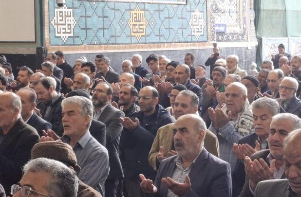 اقامه نماز باران در حرم مطهر امام رضا(ع)