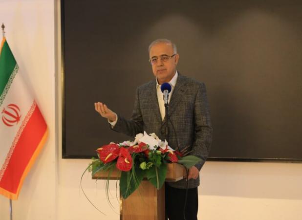ضرورت تکریم جایگاه معلمان و ارتقای زیرساخت‌های آموزشی هرمزگان