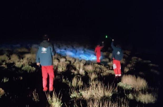 نجات ۴ مفقودی در ارتفاعات روستای پایه توسط هلال احمر چناران