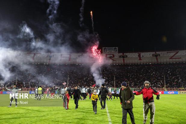 حمله تند باشگاه تراکتور به پرسپولیس و کریم باقری؛ خجالت نکشیدید!