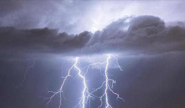 صاعقه زدگی جوان ۲۰ ساله یاسوجی