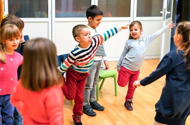 کدام تمرین ورزشی با بهبود عملکرد درسی دانش‌آموزان همراه است؟