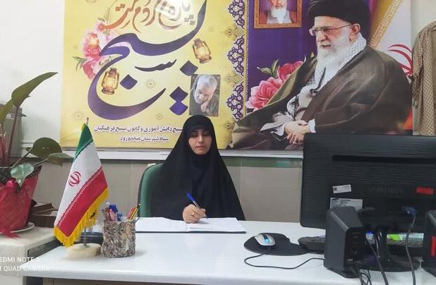 نهضت زنان ایرانی مانع گسترش فمینیسم غربی شد