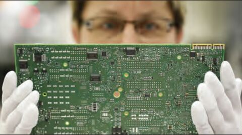 چگونه نیمه‌هادی‌ها برای چهارچرخ‌ها چالش ایجاد کرد؟