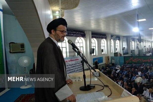 امام جمعه موقت زاهدان: منشور برادری میراث امام خمینی برای ایران است