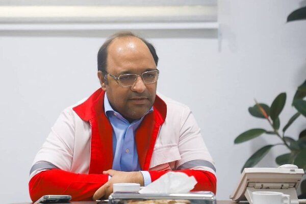 آواربرداری در بندر شهید رجایی توسط امدادگران هرمزگان ادامه دارد