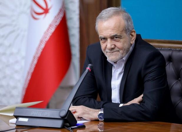 پزشکیان:با عشق شهدای وطن را بدرقه کردید صدای وحدت‌مان به گوش جهان رسید