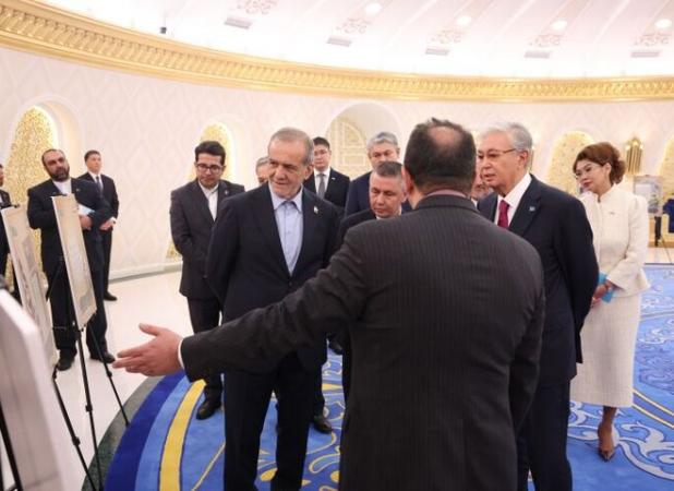 پزشکیان از نمایشگاه اسناد تاریخی ایران درباره آسیای مرکزی بازدید کرد