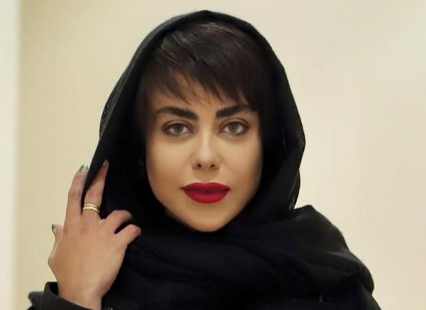 کیف خاص الهام اخوان در یک مراسم توجه‌ها را جلب کرد