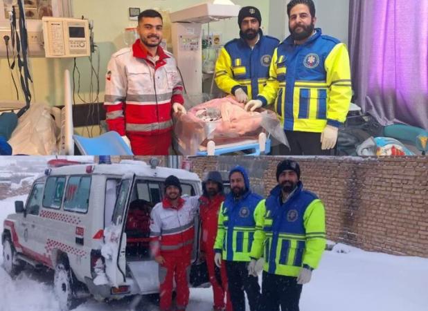 تولد میان برف و کولاک؛ نجات مادر و نوزاد در مسیرهای مسدود دهنو