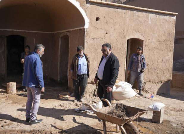 نیکرو: مرمت آثار تاریخی استان کرمان با رویکرد فنی و بومی پیش می‌رود