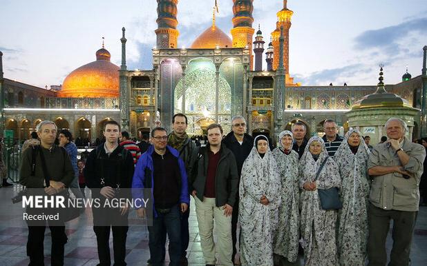 بررسی حضور گردشگران‌ خارجی در حرم‌ حضرت‌معصومه(س)، پیشتازی آمریکایی ها