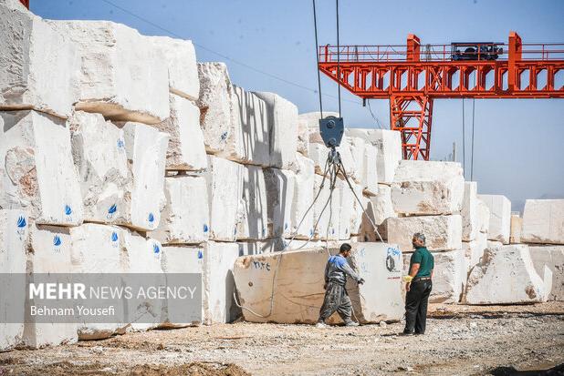 قانون یک درصد فروش معادن در اصفهان اجرا شود