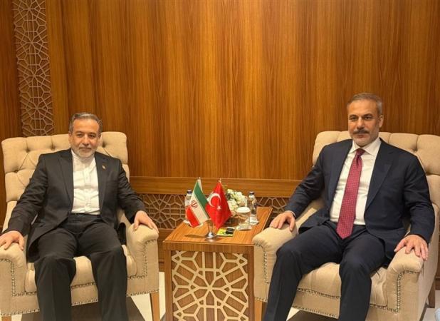 رایزنی عراقچی و فیدان در جده
