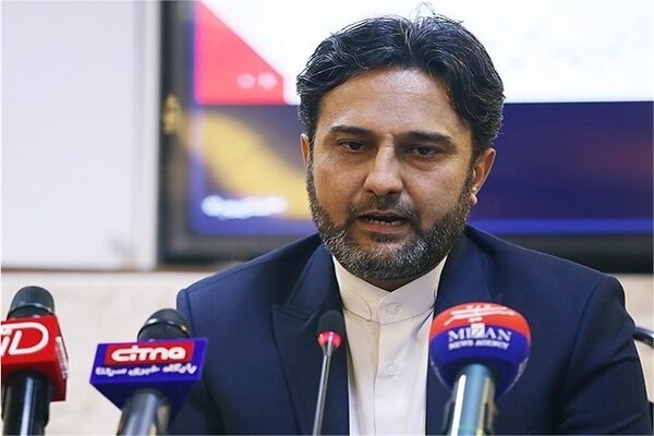مدیران باید قبل از ورود به عرصه قدرت تحت تربیت اخلاقی و علمی باشند