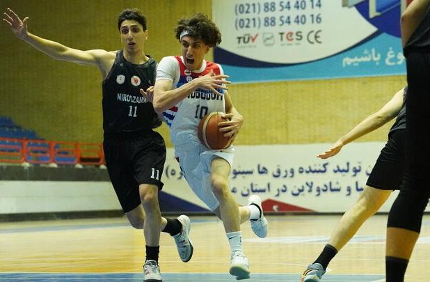 اراکی‌ها در هفته ششم لیگ حرفه‌ ای بسکتبال خوش درخشیدند