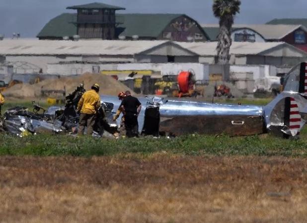 سقوط هواپیمای بازمانده جنگ جهانی در کالیفرنیا/ ۲ نفر کشته شدند