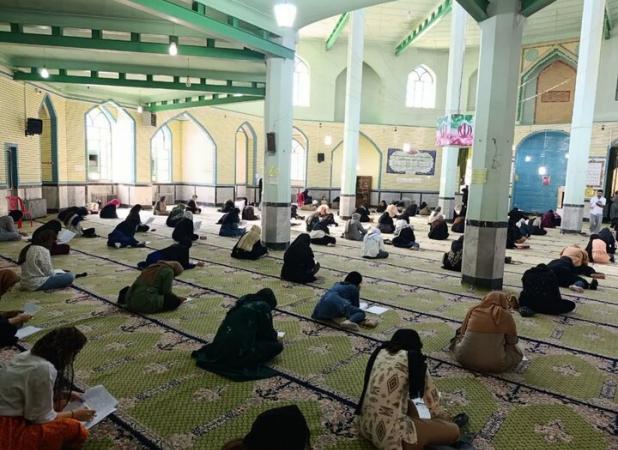 مسابقه کتابخوانی در سقز برگزار شد
