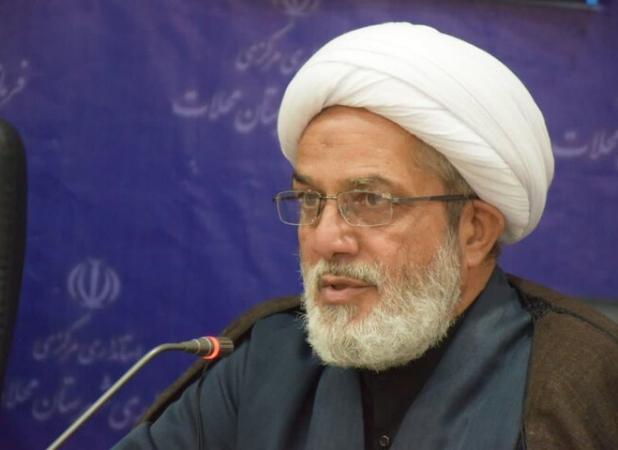 نماز جمعه نماد وحدت و همبستگی جامعه اسلامی است