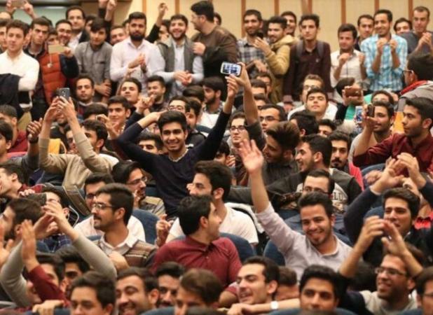 ثبت‌نام جایزه «جوان سال ۱۴۰۴» از اول دی‌ماه آغاز می‌شود