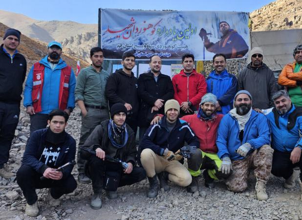 صعود ۳۵۰ کوهنورد به «برف‌انبار قم» در نخستین رویداد شهدای کوهنورد