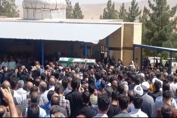 پیکر شهید سروان «محمد جهانی‌نژاد» در فیروزآباد تشییع شد