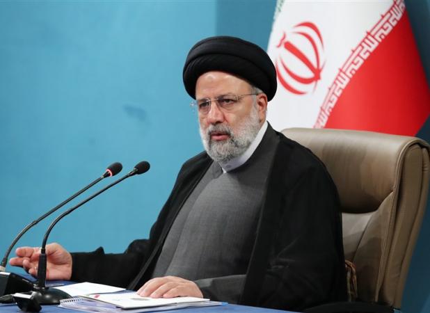  معیشت جامعه پزشکی و پرستاری باید تأمین شود