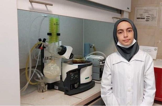 «کیمیا بهادری»دختر سال خراسان شمالی؛مسئولان ازدختران ایرانی حمایت کنند