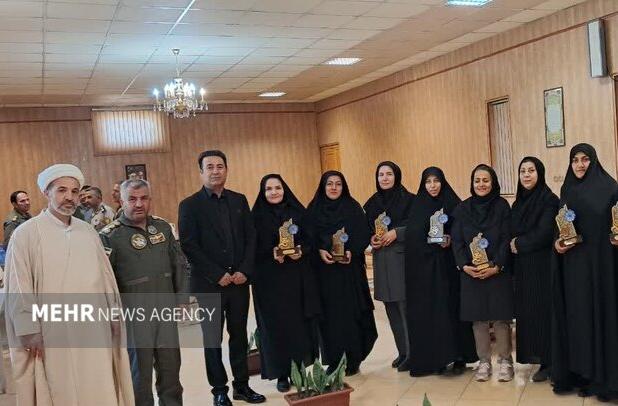 تجلیل فرمانده هوانیروز اصفهان از معلمان