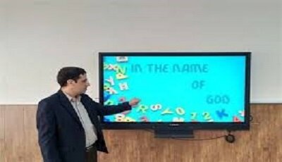 نصب تلویزیون‌های تعاملی در مدارس چندپایه شهرستان هیرمند