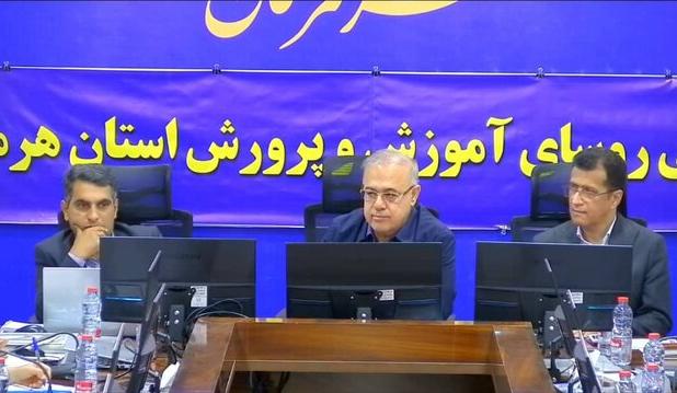 تقویت مهارت‌ها و تربیت دانش‌آموزان باید ستون توسعه در هرمزگان باشند