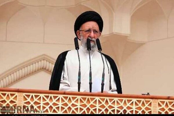 نماینده ولی فقیه در گلستان: دانشجویان باید موتور پیشران حل معضلات کشور باشند
