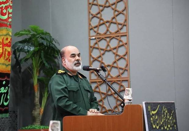 فرمانده نیروی زمینی سپاه: با روحیه و اراده قوی در میدان هستیم