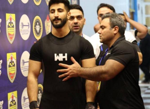 پایان رقابت جذاب دسته ۹۴ کیلوگرم لیگ برتر وزنه‌برداری در اهواز