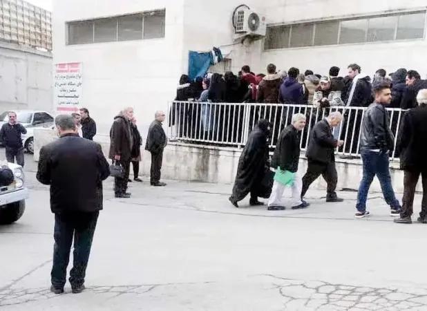 کلاهبرداری ۷۰۰ میلیونی از خانواده‌های معترضان در بازداشت