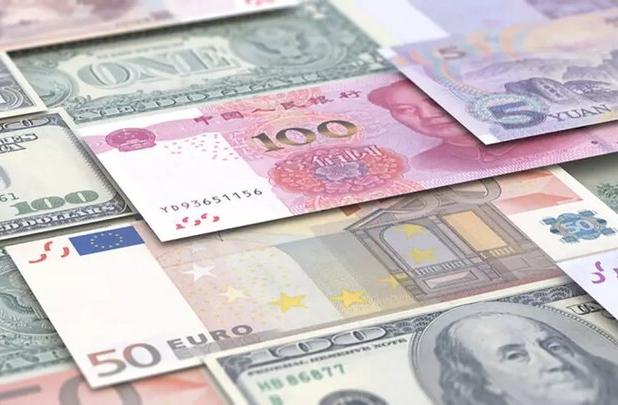 بازار ارز تجاری با ۱۲ میلیارد دلار معاملات، ۶ ماهه شد