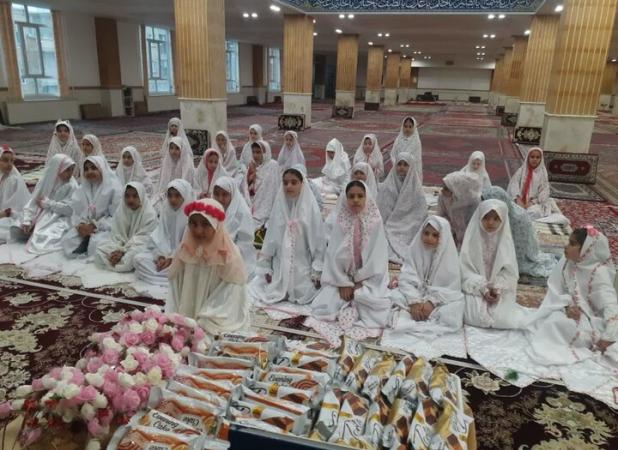 آسمانی‌ترین عهد؛جشن تکلیف دختران سنندجی به مناسبت میلاد بانوی کرامت