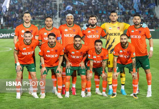 مربی مس: میرزازاد گل بدی خورد/ استقلال وقت تلف کرد