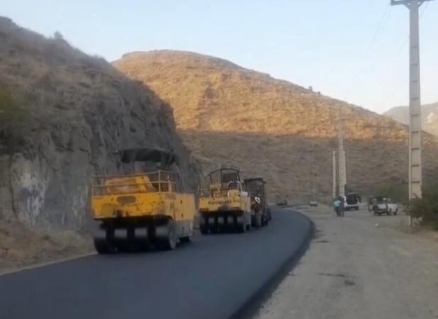 چشمه خاور:۱۰۴ کیلومتر روکش آسفالت در جاده های ایلام انجام شد
