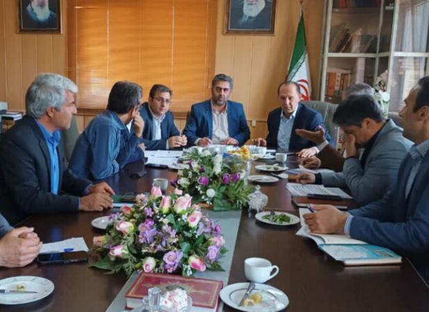 بهسازی و روکش آسفالت محورهای ارتباطی ایجرود با جدیت دنبال می شود