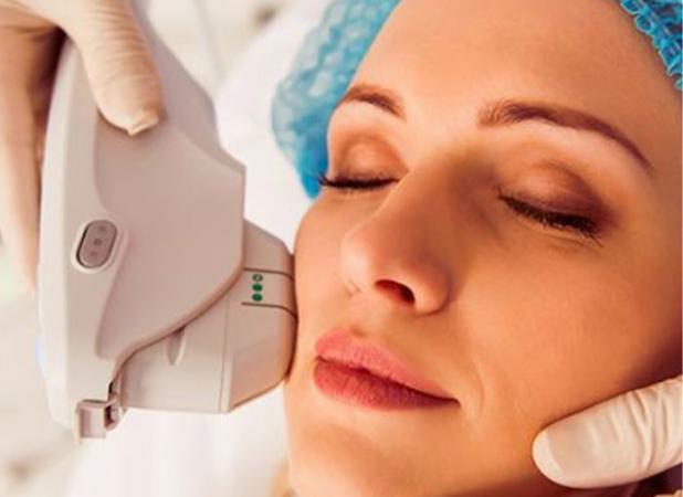 کلید داشتن پوستی صاف و شاداب بدون تزریق یا عمل جراحی