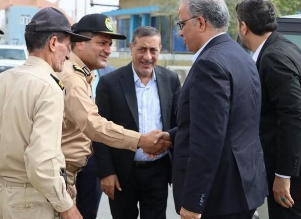 بازدید معاون اجرایی رئیس جمهور از منطقه سوم نداجا در کنارک